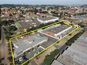 4900 m² Industrial space in Jacobs