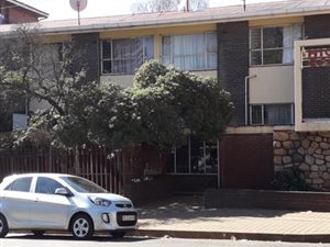 3 Bed Apartment in Bellevue