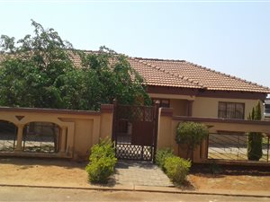 3 Bed House in Clarina