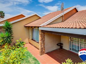 2 Bed Townhouse in Pomona