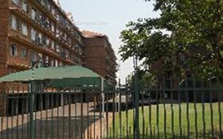 3 Bedroom Duplex in Die Hoewes