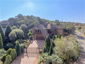 4 Bed House in Glenvista