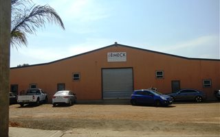 600 m² Commercial space in Bredell AH
