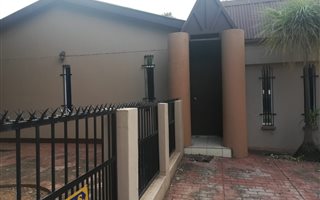 4 Bedroom House in Wonderboom South