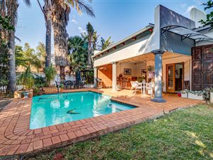 3 Bed House in Van Riebeeck Park