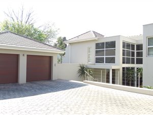 4 Bed House in Hurlingham