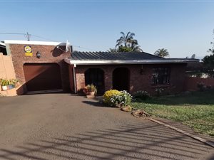 3 Bed House in Bombay Heights