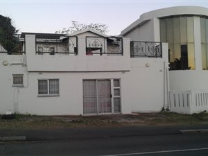 5 Bed House in Sunford
