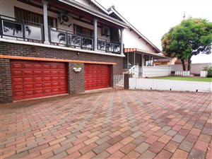 5 Bed House in Ottawa