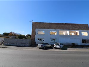 10 m² Commercial space in Van Der Stel