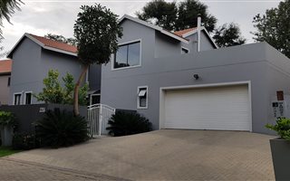 2 Bedroom House in Craigavon AH