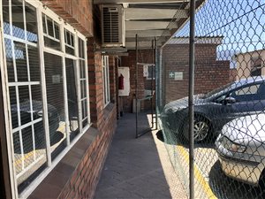 1377 m² Industrial space in Athlone