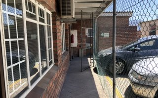 1377 m² Industrial space in Athlone