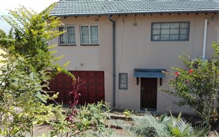 3 Bedroom House in Risecliff