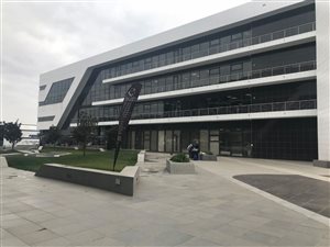 1083 m² Office Space in Doringkloof