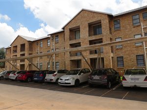 3 Bed Apartment in Princess AH