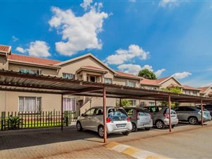 2 Bed Apartment in Lakefield