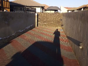 2 Bed House in Vanderbijlpark CE3