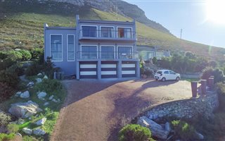 5 Bedroom House in Bettys Bay