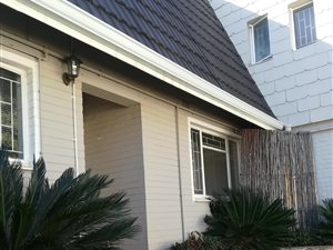 2 Bed Townhouse in Egerton