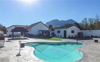 4 Bedroom House in Morningside