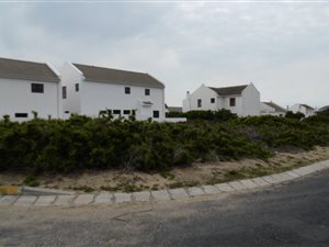 650 m² Land available in Golden Mile