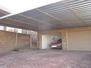 3 Bed House in Florida Hills