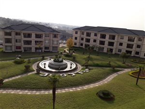 2 Bed Apartment in Maroeladal