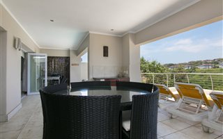 3 Bedroom Apartment in Simbithi Estate