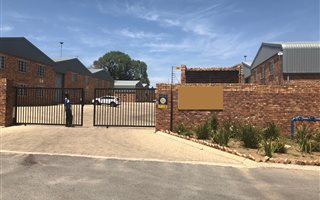 260 m² Industrial space in Dunswart