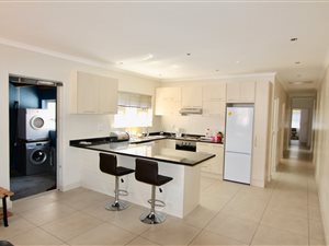 3 Bed House in Claremont