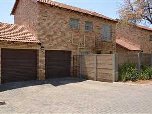 3 Bed Townhouse in Allens Nek
