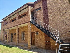 2 Bed Apartment in Olievenhoutbosch