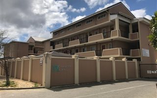 2 Bedroom Apartment in Uitzicht