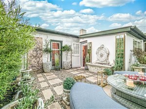 2 Bed House in Wynberg Upper