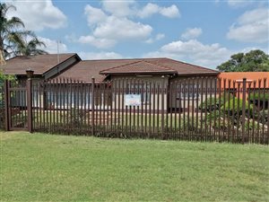 4 Bed House in Erasmia