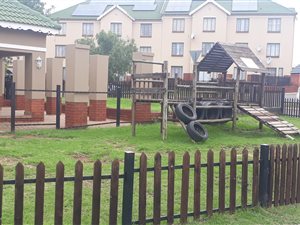 2 Bed Apartment in Chloorkop