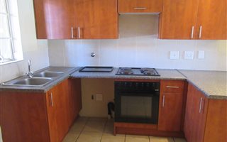 2 Bedroom Flat in Comet