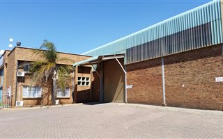 2438 m² Industrial space in Rooihuiskraal