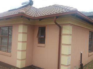 3 Bedroom House in Olievenhoutbosch