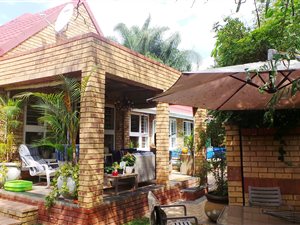2 Bed Townhouse in Equestria