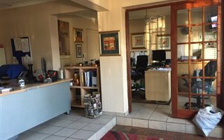 890 m² Commercial space in Boksburg Central