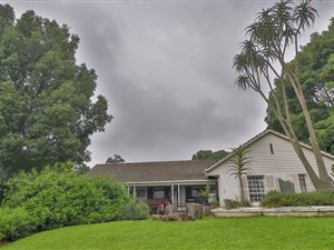 9 Bed House in Clifton Park