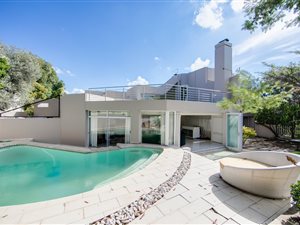 4 Bed House in Dainfern