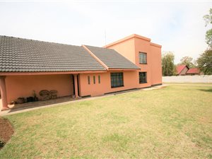 4 Bedroom House in General Alberts Park