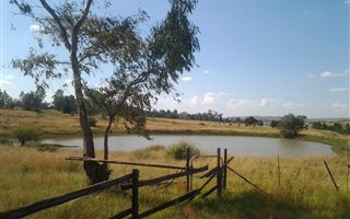 415 m² Land available in Knopjeslaagte