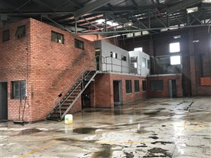 634 m² Industrial space in Jacobs