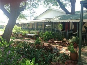 9 Bed House in Kameeldrift West