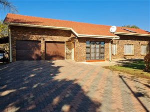 3 Bed House in Karen Park