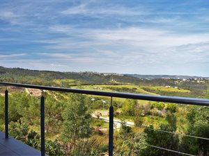 4 Bed House in Simola